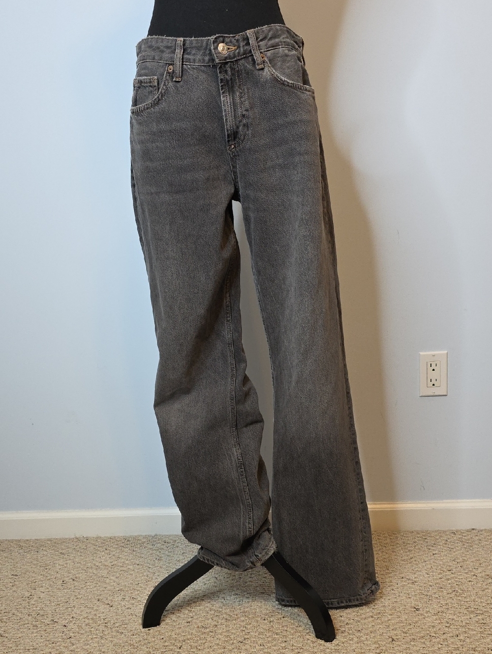 ZARA Loose Straight Gray Jeans